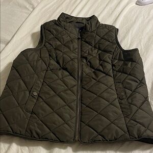 GAP Dark Olive Quilted Vest NEVER worn